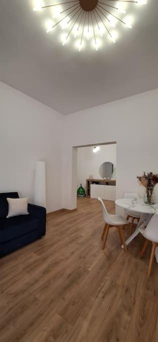 Faby & Fra Apartments Livorno Exteriör bild