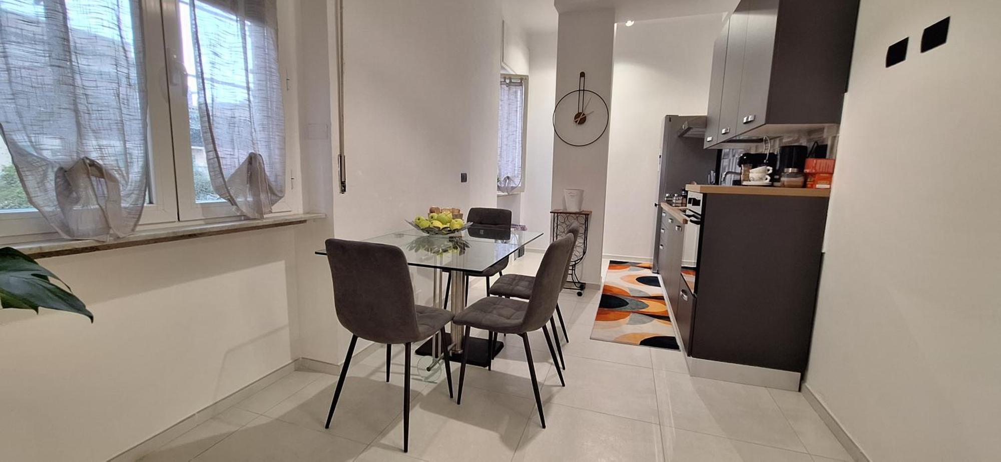 Faby & Fra Apartments Livorno Exteriör bild